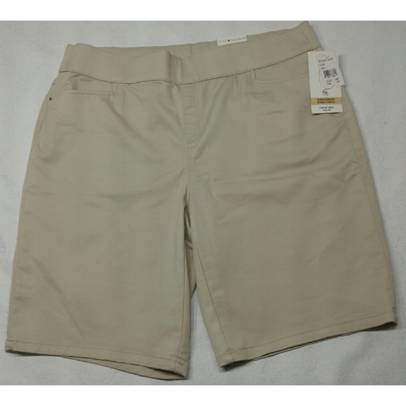 intro love the fit plus size shorts